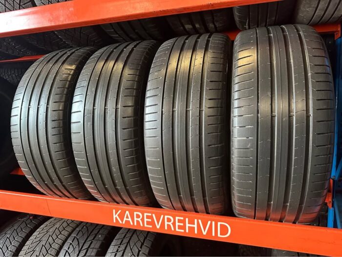 Pirelli P Zero 255/40R21 102Y - Image 1
