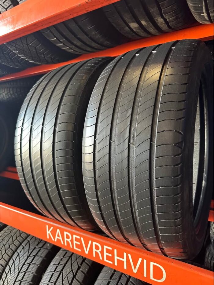 Michelin Primacy 4 255/40R19 100W - Image 1