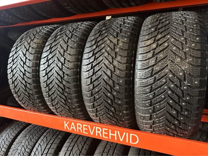 Nokian Hakkapeliitta 10 EV 235/35R20 92T - Image 1