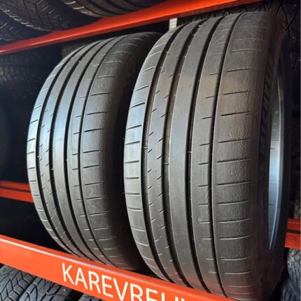 Michelin Pilot Sport 4 S 245/35R19 93Y
