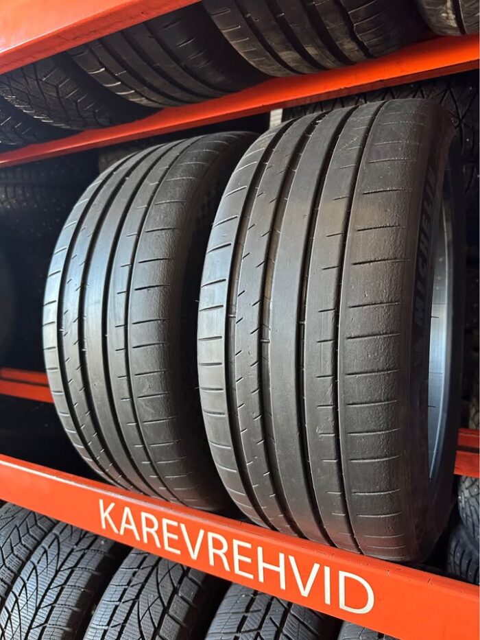 Michelin Pilot Sport 4 S 245/35R19 93Y - Image 1