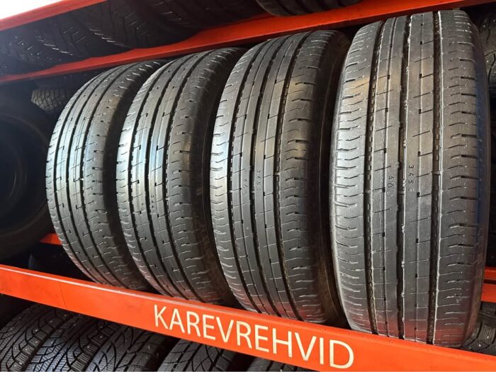 Nokian Hakka C2 205/65R16C 107/105T - Image 1