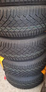Continental VikingContact 7 235/60R18 107T
