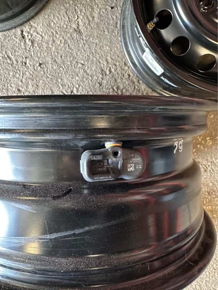 Uued Toyota 16” plekkveljed anduritega. - Image 3