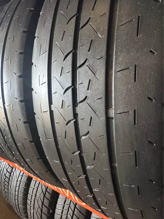 Bridgestone Duravis R660 235/65R16C 115/113R - Image 3