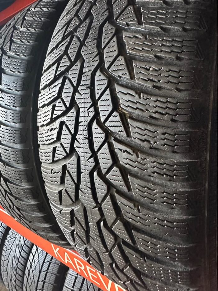 Nokian WR D4 215/55R17 98H - Image 3