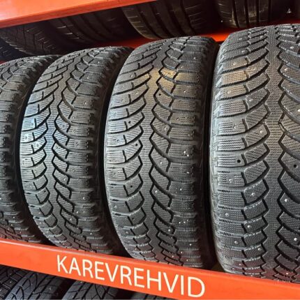 Bridgestone Blizzak Spike 01 235/55R18 104T