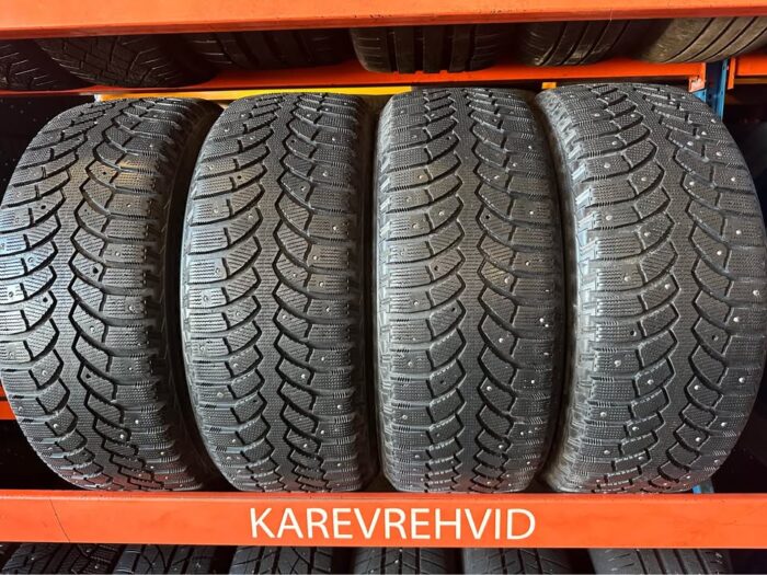 Bridgestone Blizzak Spike 01 235/55R18 104T - Image 2