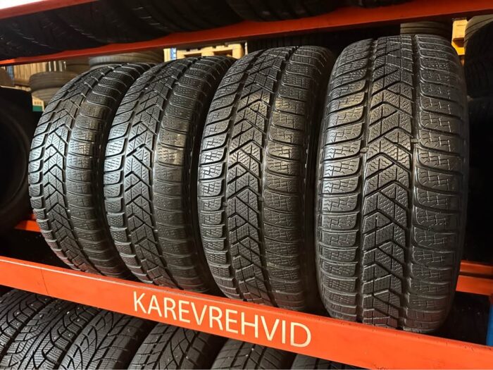 Pirelli SottoZero 3 215/55R17 98V - Image 1