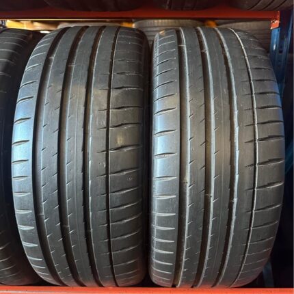 Michelin PilotSport 4S 245/40R20 99Y