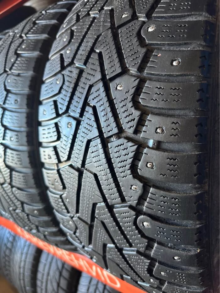 Pirelli IceZero 225/50R17 98T - Image 3