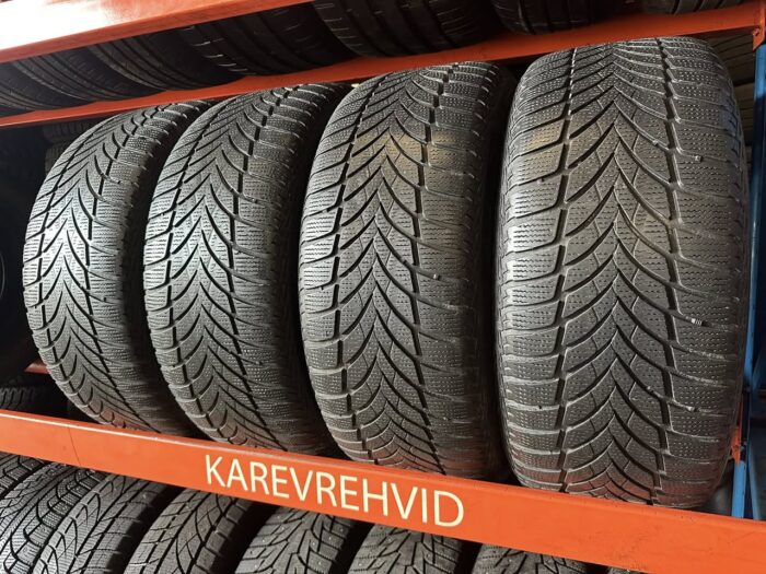Goodyear UltraGrip Ice 2 245/50R18 104T - Image 1