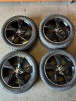Skoda valuvelg 17" 5x100 + Nokian Hakkapeliitta 10 205/50R17 93T