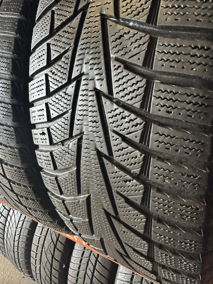 Hankook I Cept X 235/60R18 103T - Image 3