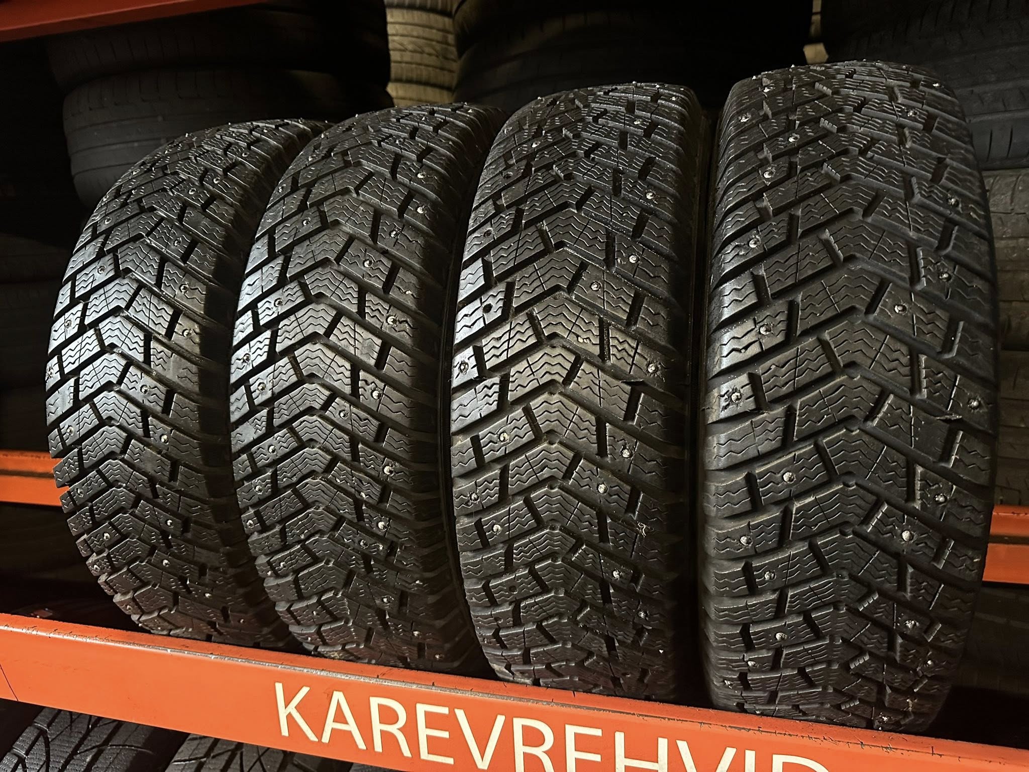 10 Kelly Winter Ice 175/70R13 82Q - Image 1