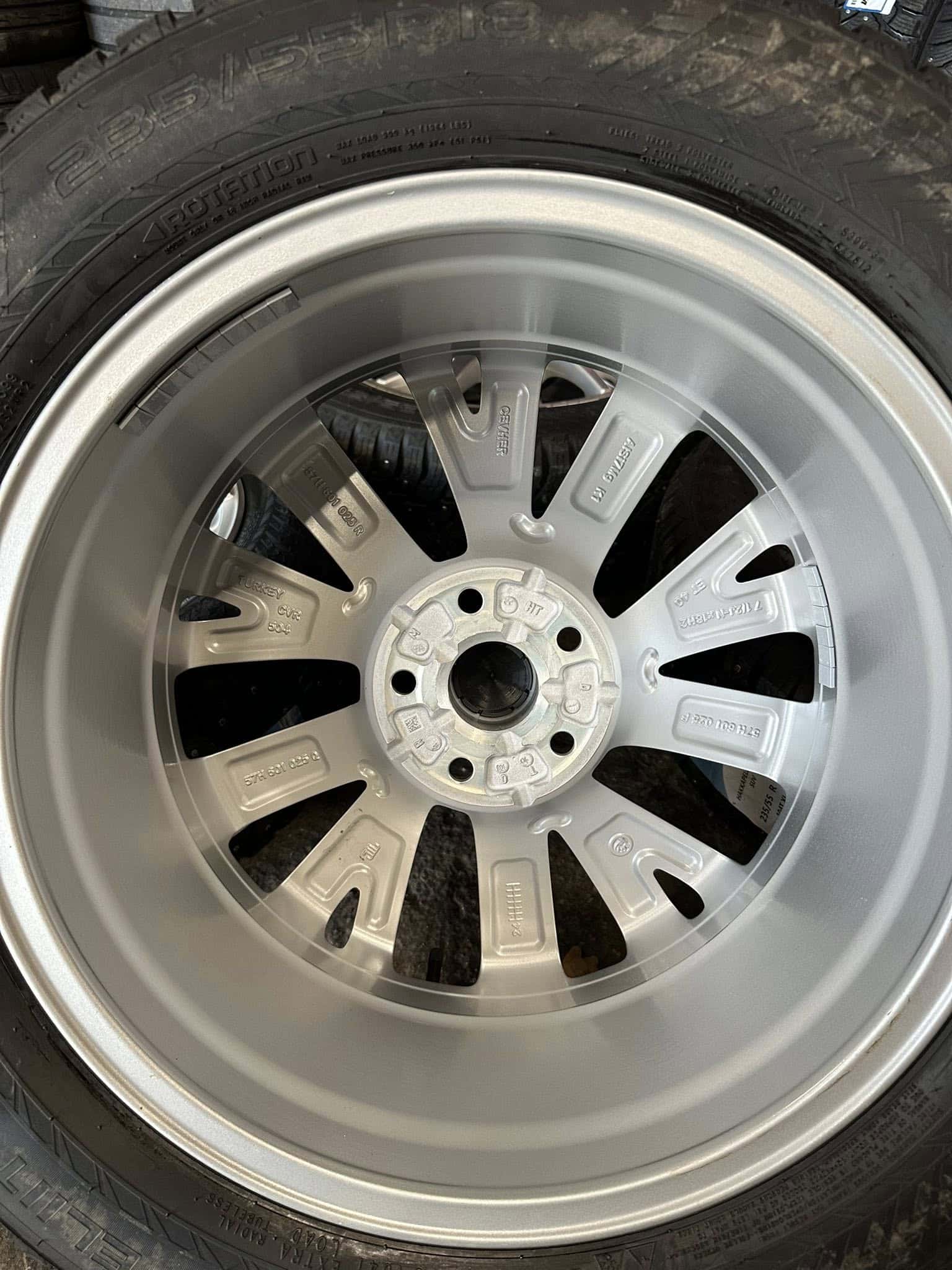 13 Uus Skoda orig velg 18” + Nokian naastud - Image 4