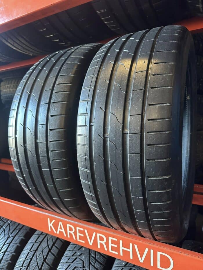 Hankook Ventus S1 Evo 3 245/45R19 102Y MO - Image 1