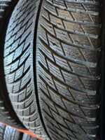 Michelin PilotAlpin 5 SUV MO 255/45R20 105V - Image 3