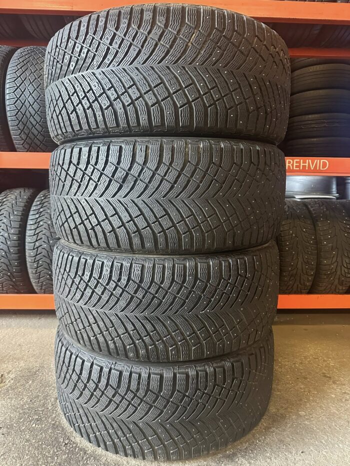 Michelin X-Ice North 4 SUV 285/40R22 110T - Image 1