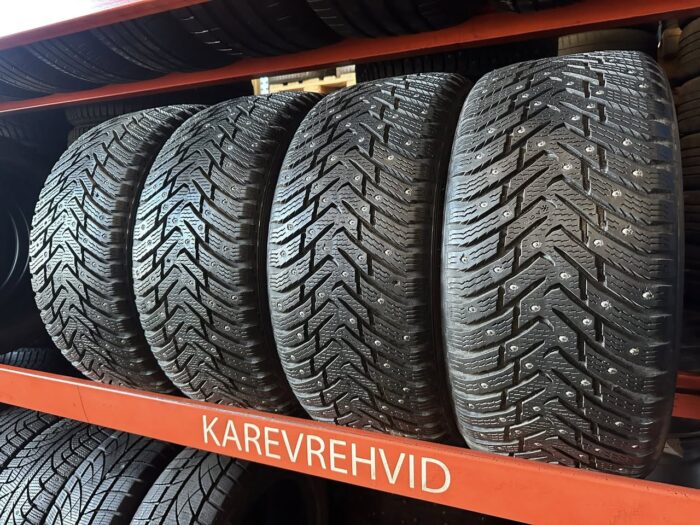 Nokian Hakkapeliitta 8 245/35R19 93T - Image 1