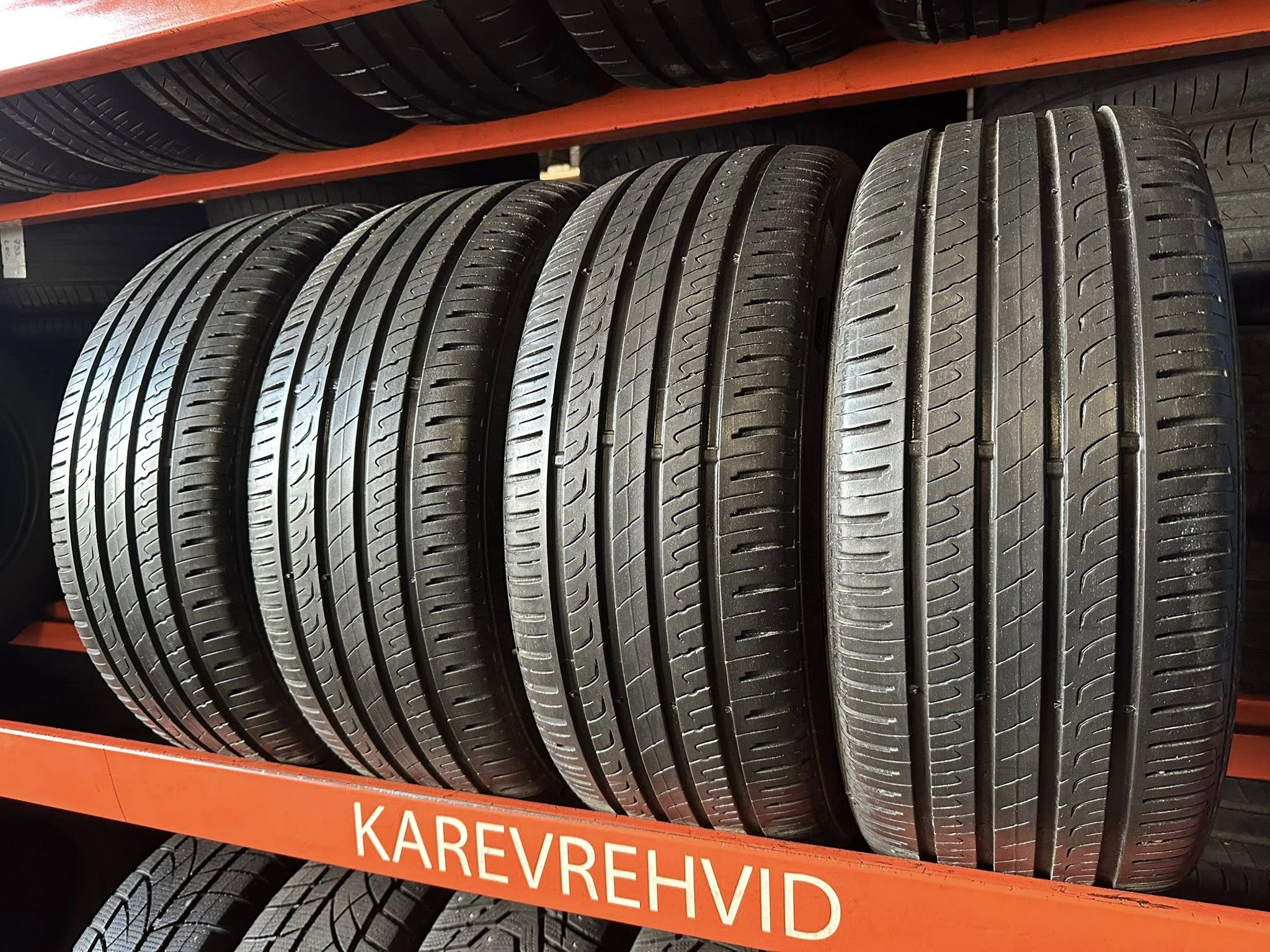 4 Barum Bravuris 5HM 225/45R18 95Y - Image 1