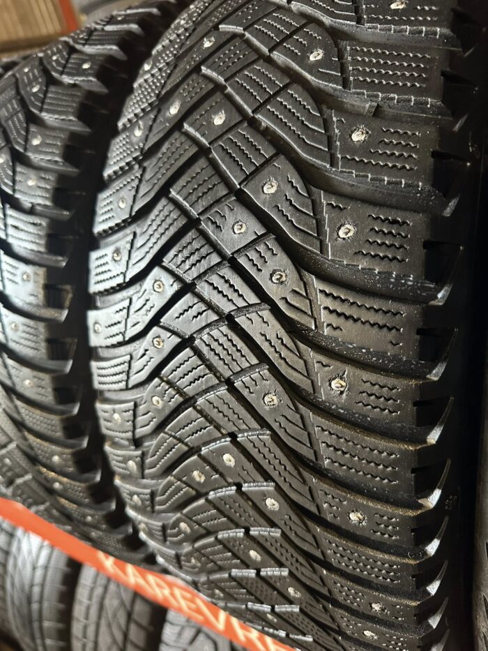 Goodyear UltraGrip Arctic 2 225/45R17 94T - Image 3