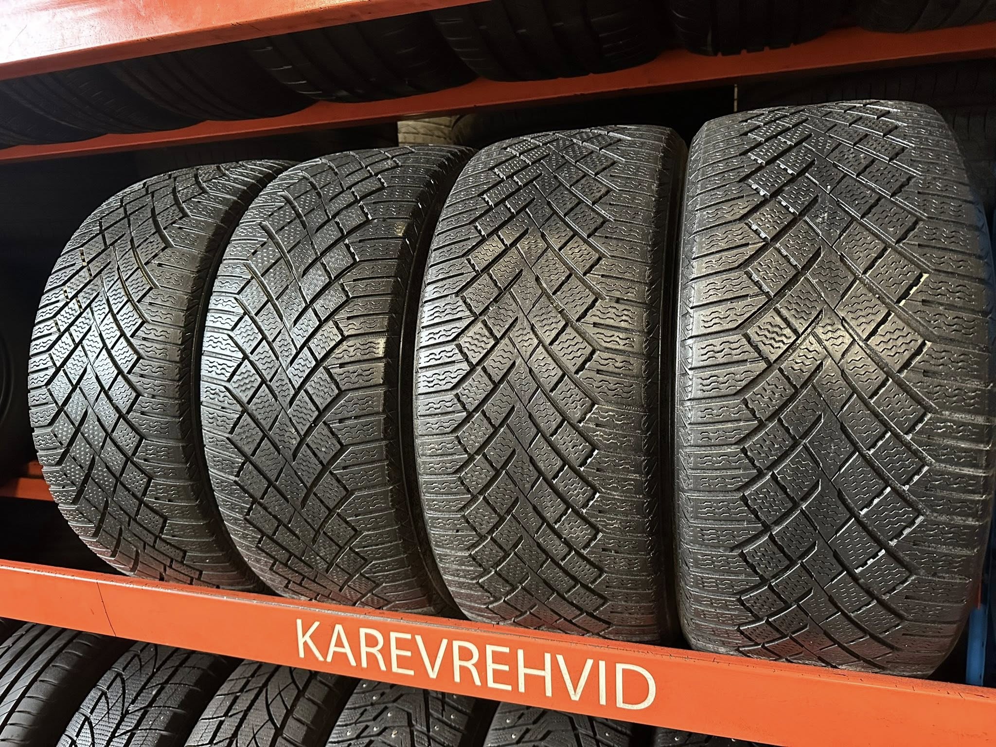 7 Continental VikingContact 7 245/45R18 100T - Image 1