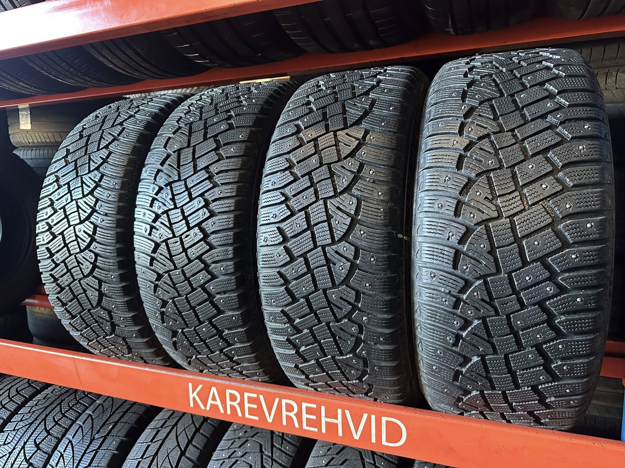 9 Continental IceContact 2 235/55R17 103T - Image 1