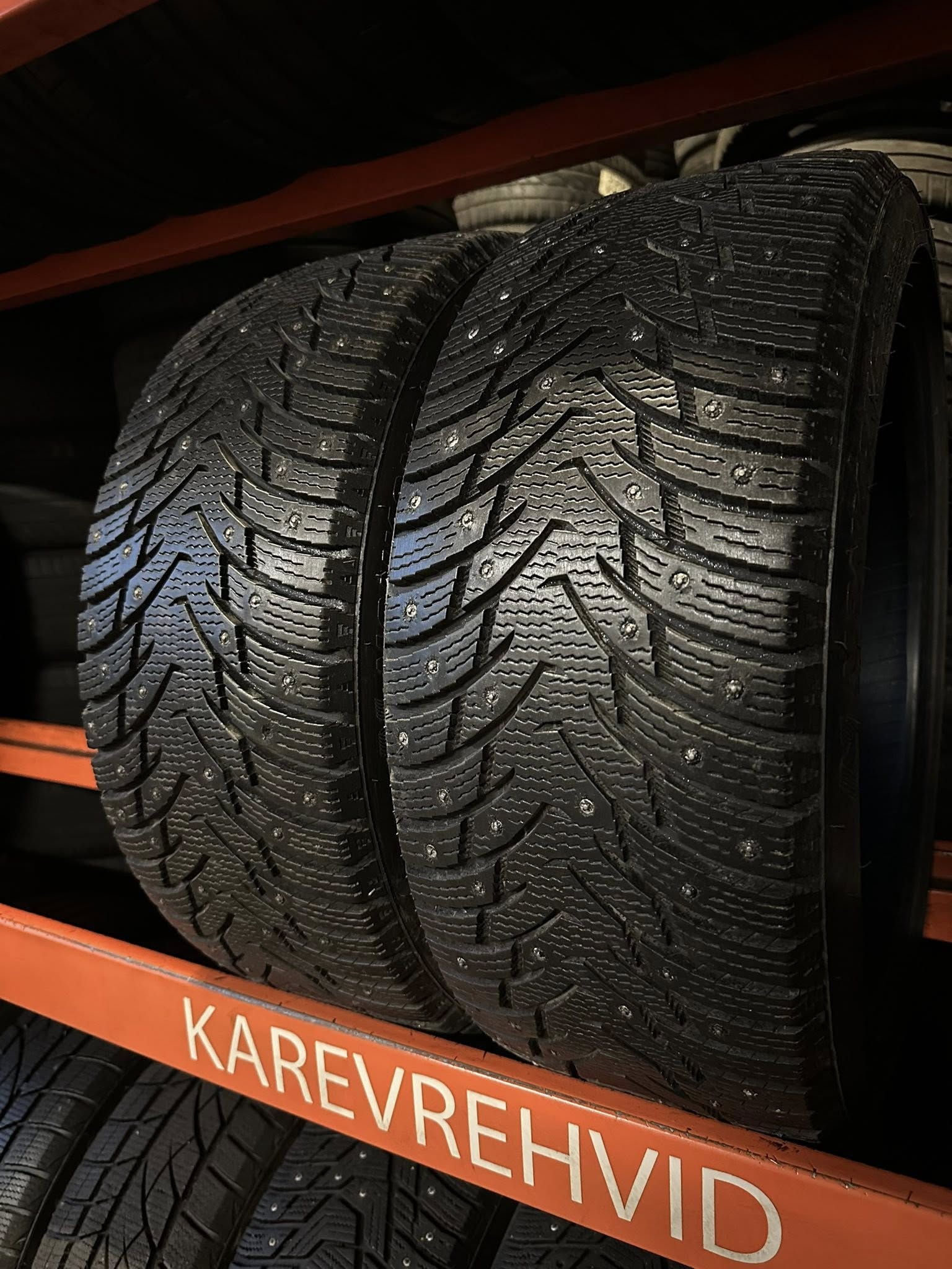 13 Nankang IceActiva SW-8 225/40R18 92T - Image 1