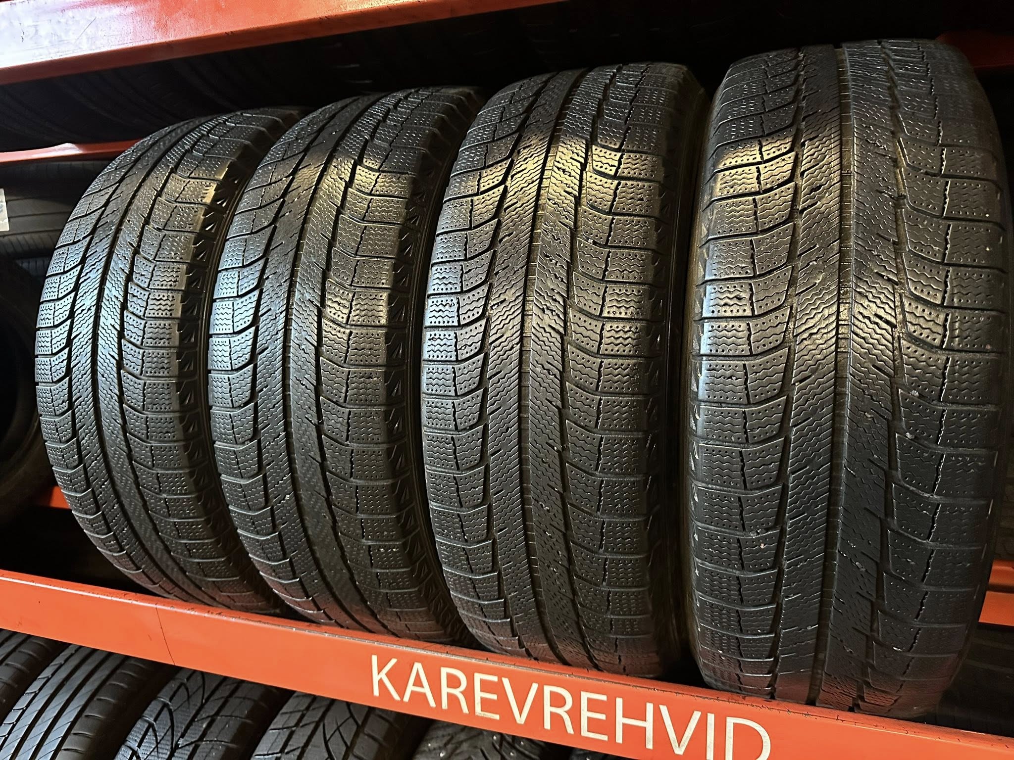 20 Michelin Latitude X-Ice 235/60R18 107T - Image 1