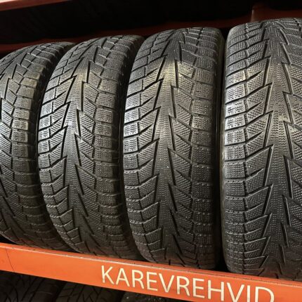 Hankook I Cept IZ2 215/65R17 99T