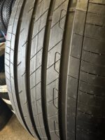 Goodyear EfficientGrip Performance 2 255/50R21 109Y - Image 3