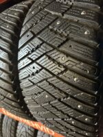 Goodyear UltraGrip IceArctic 235/50R17 100T - Image 3