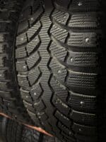 Bridgestone Spike 01 235/60R18 107T - Image 3