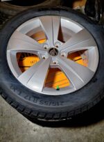 UusSkoda Superb orig. velg ja naast.