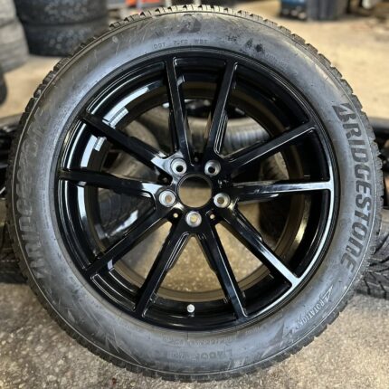 Merscedes Benz EQE SUV orig + Bridgestone lamell 235/55R19