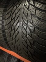 Nokian Hakkapeliitta R3 275/35R20 102T - Image 2