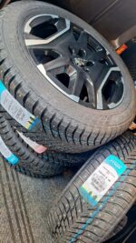 Peugeot orig velg ja Nokian Hakkapeliitta 10 235/55R19 - Image 2