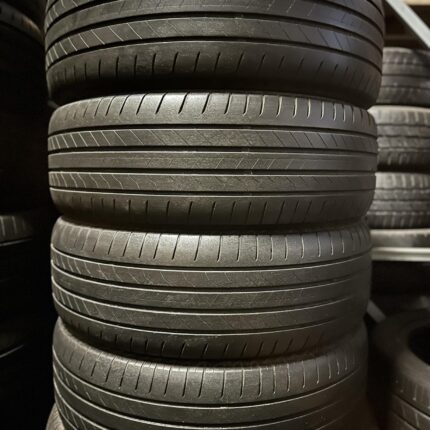 Bridgestone Alenza 001 225/65R17 102H