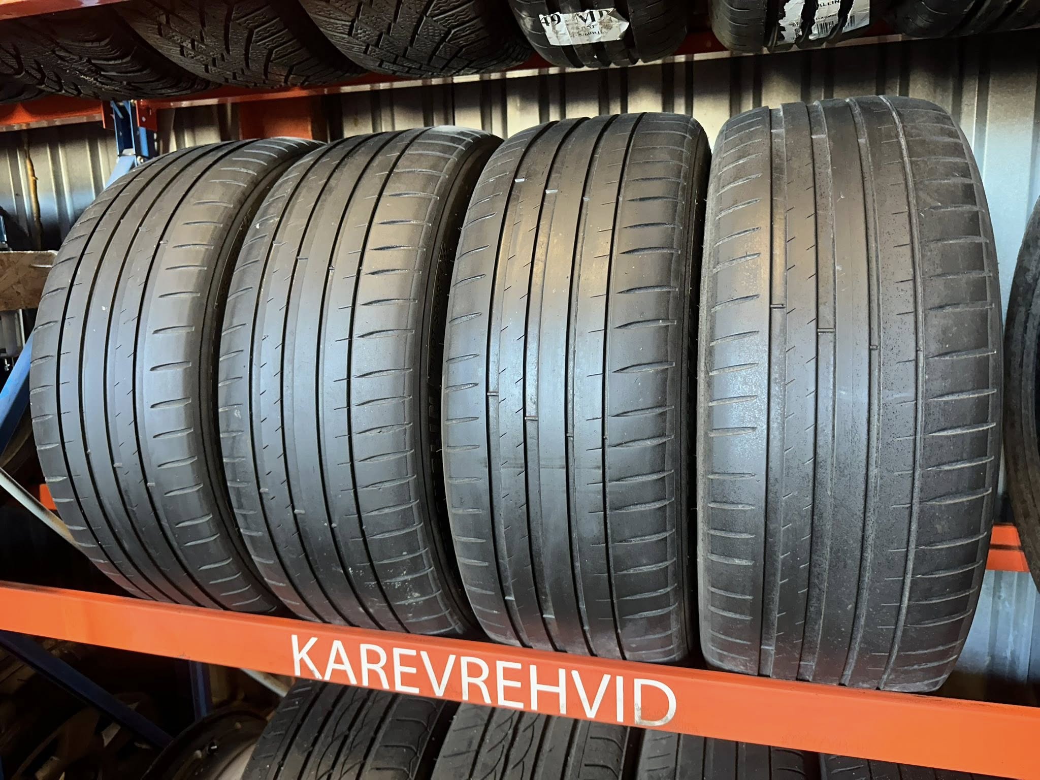 4 Michelin PilotSport 4 225/45R19 96W - Image 1
