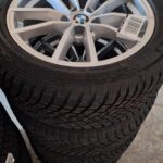 Uus Bmw 17” orig. + Continentali naast