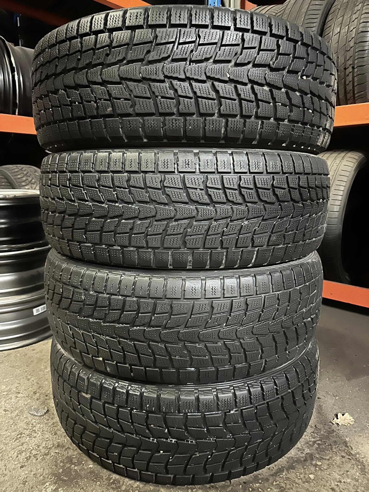 21 Dunlop Grandtrek SJ6 225/60R18 100Q - Image 1