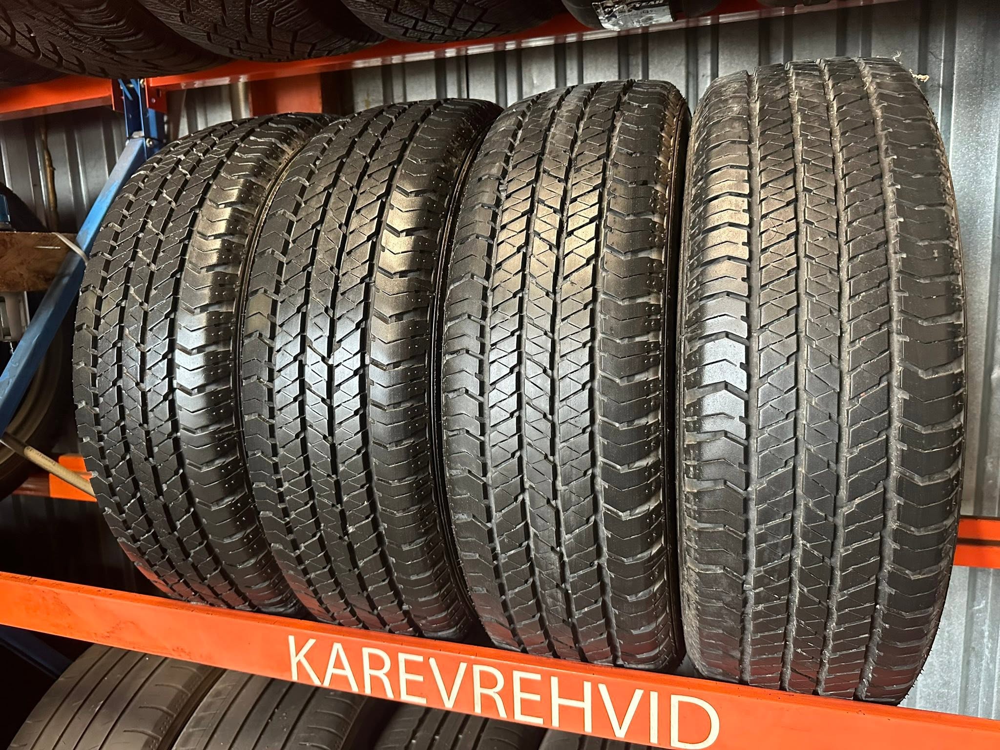 15 Bridgestone Dueler H/T 205/70R15 96T - Image 1