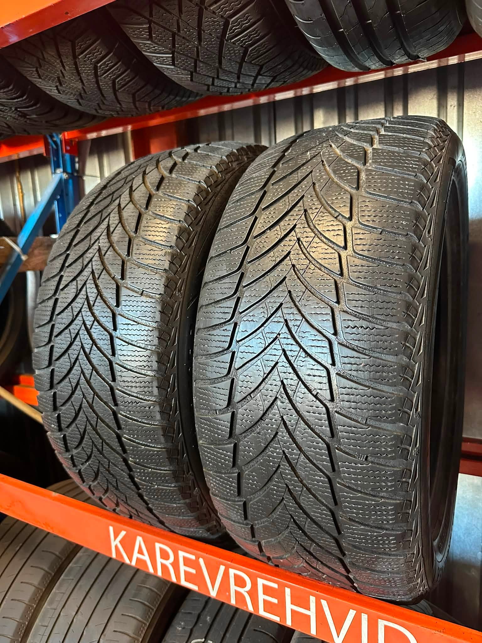 4 Goodyear UltraGrip Ice 2 235/50R17 100T - Pilt 1