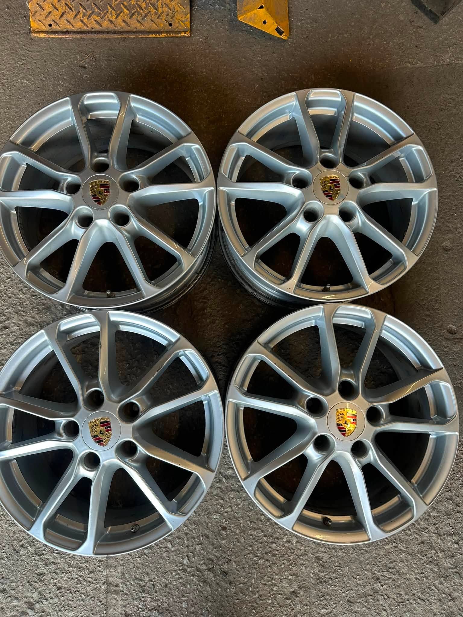 25 Porsche 18” 5x130 orig. velg - Pilt 1
