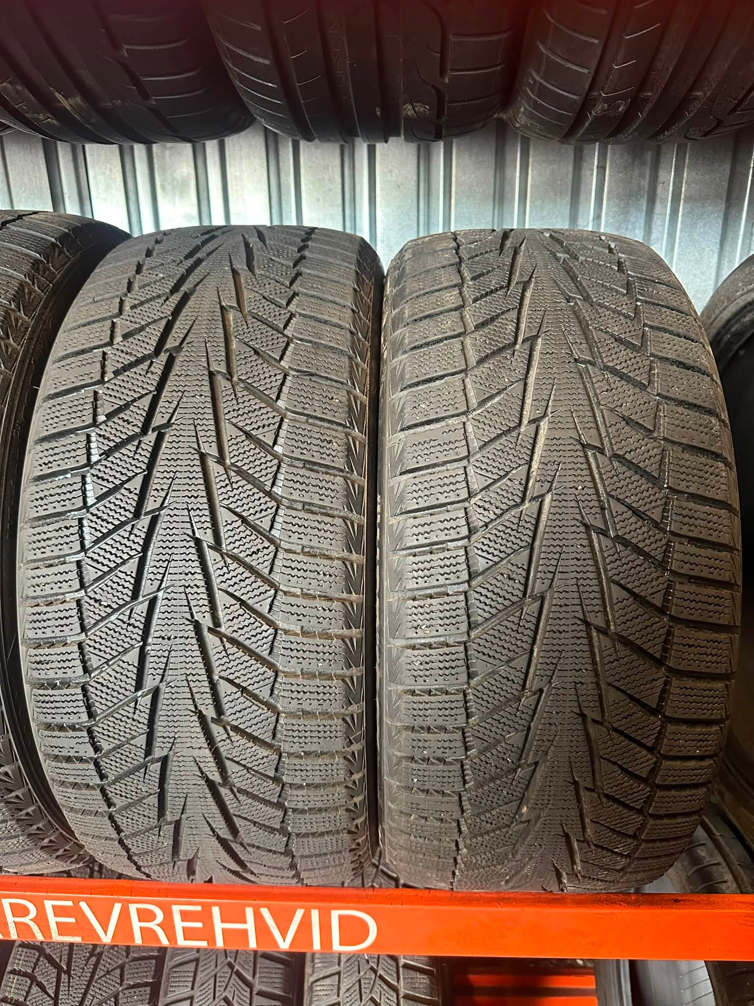 3 Hankook I Cept IZ2 245/40R19 98T - Pilt 1