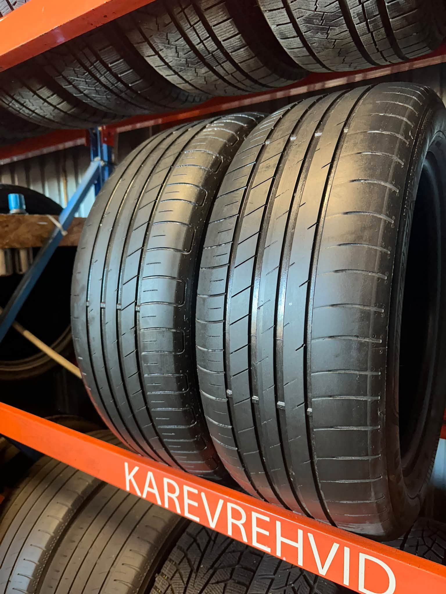 10 Goodyear EfficientGrip 225/55R17 101Y - Pilt 1