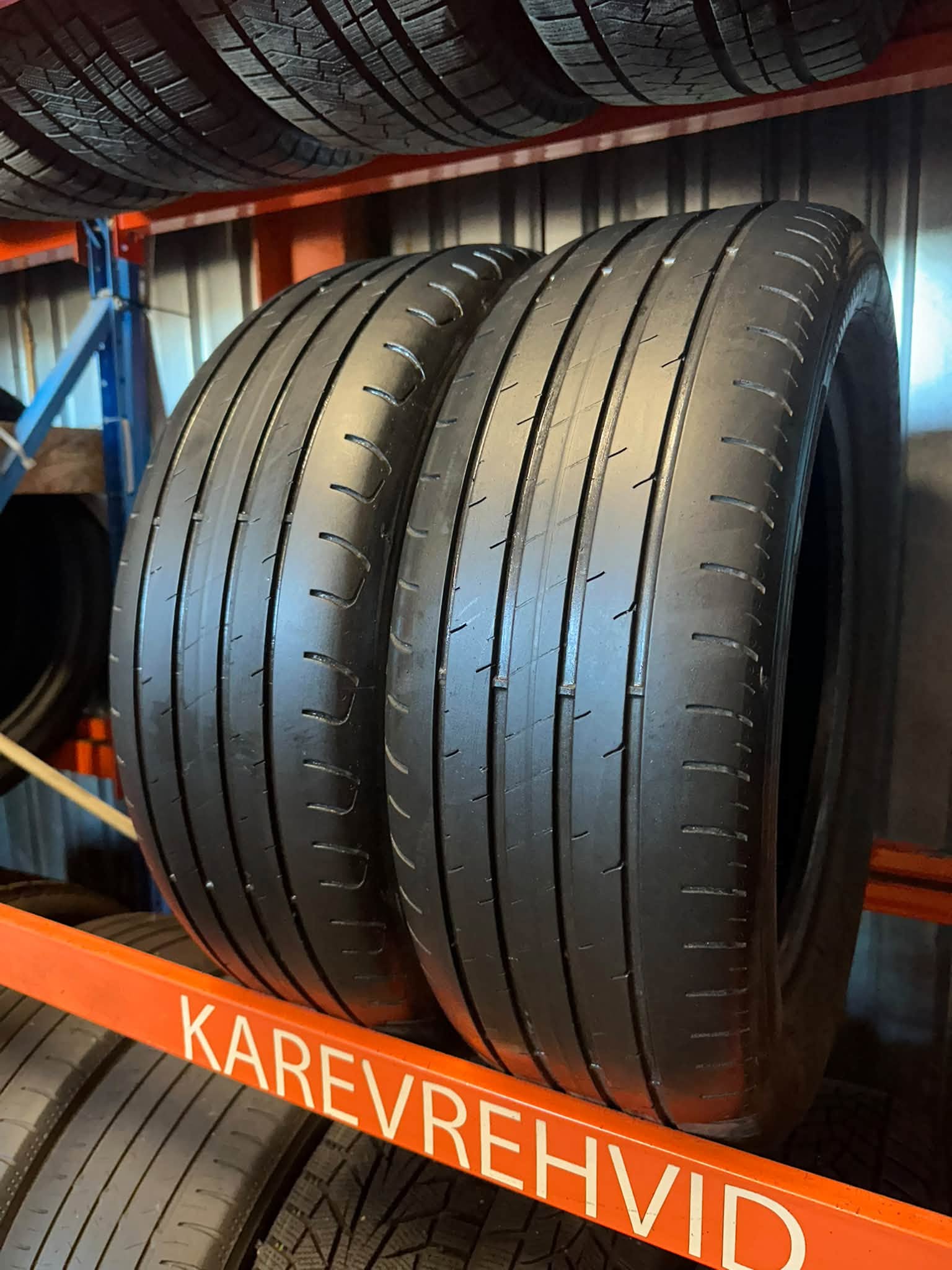 19 Goodyear EfficientGrip 205/60R16 92H - Pilt 1