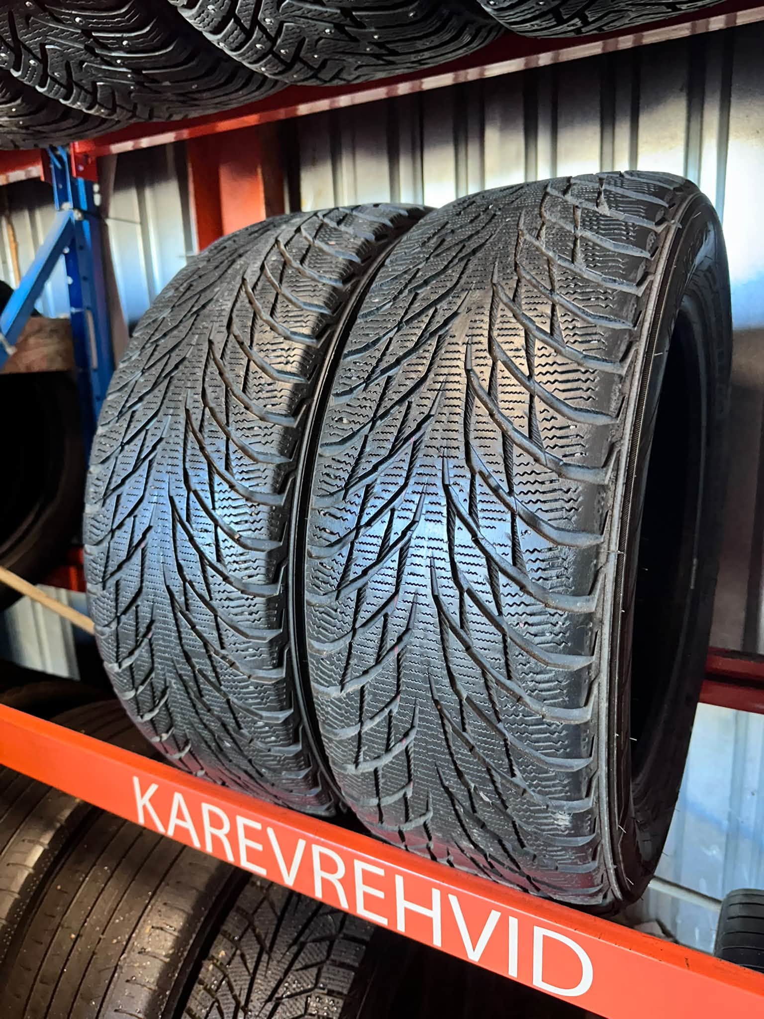 13 Nokian Hakkapeliitta R2 205/55R16 94R - Pilt 1