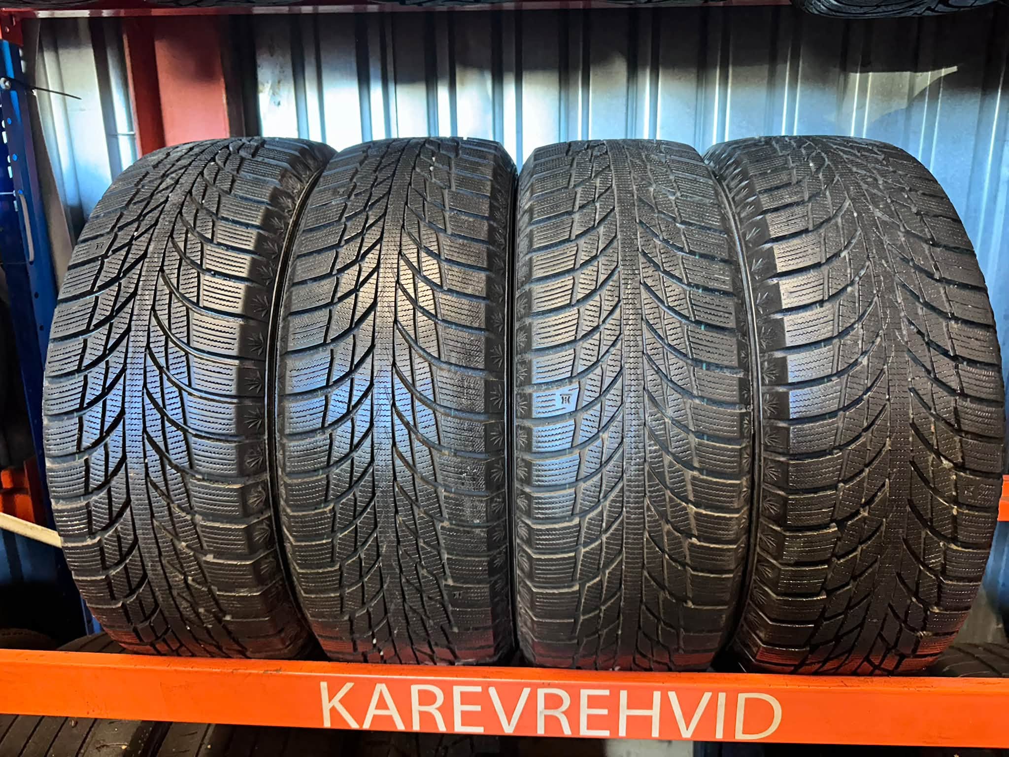 23 Kumho WinterCraft 195/55R16 91T - Pilt 1